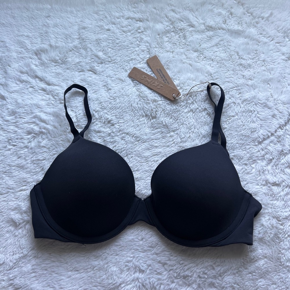 Skims Womens Fits Everybody T-Shirt Demi Bra Onyx Black Size 30D BR-UWR-2294 NEW